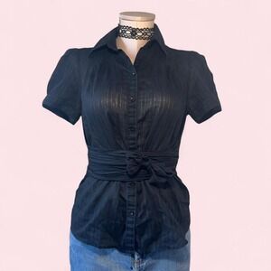 Black tie waist button-up blouse 🖤